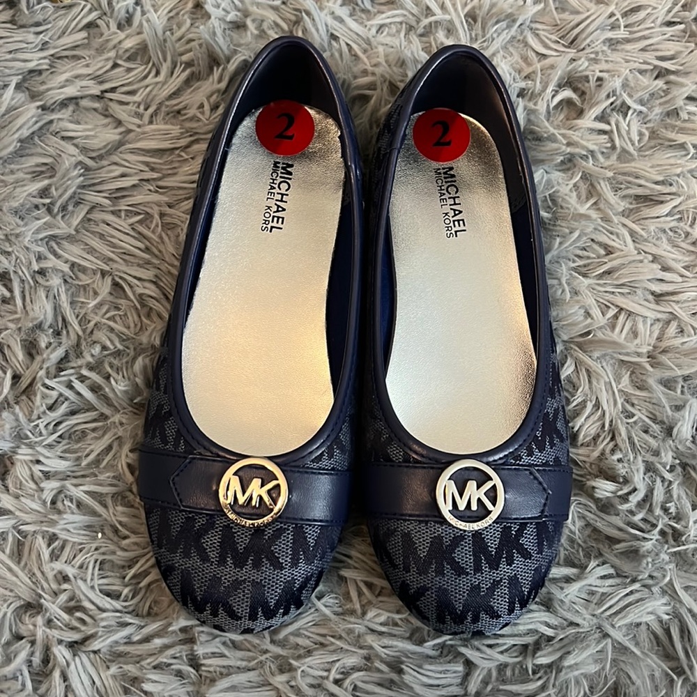 Michael kors flats